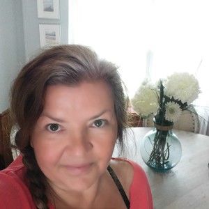 Meet your Posher, Gloria